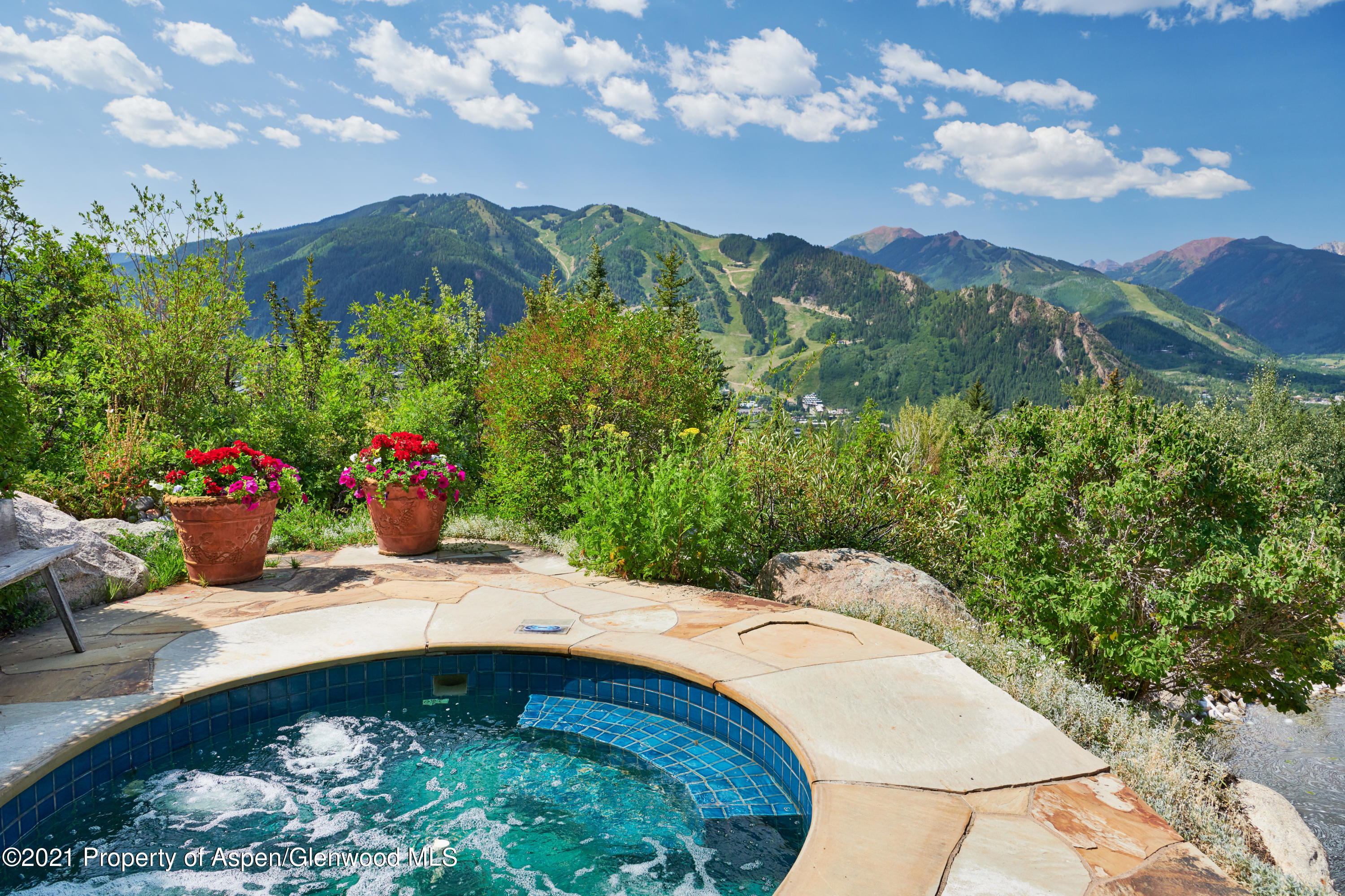 804 Hunter Creek Road