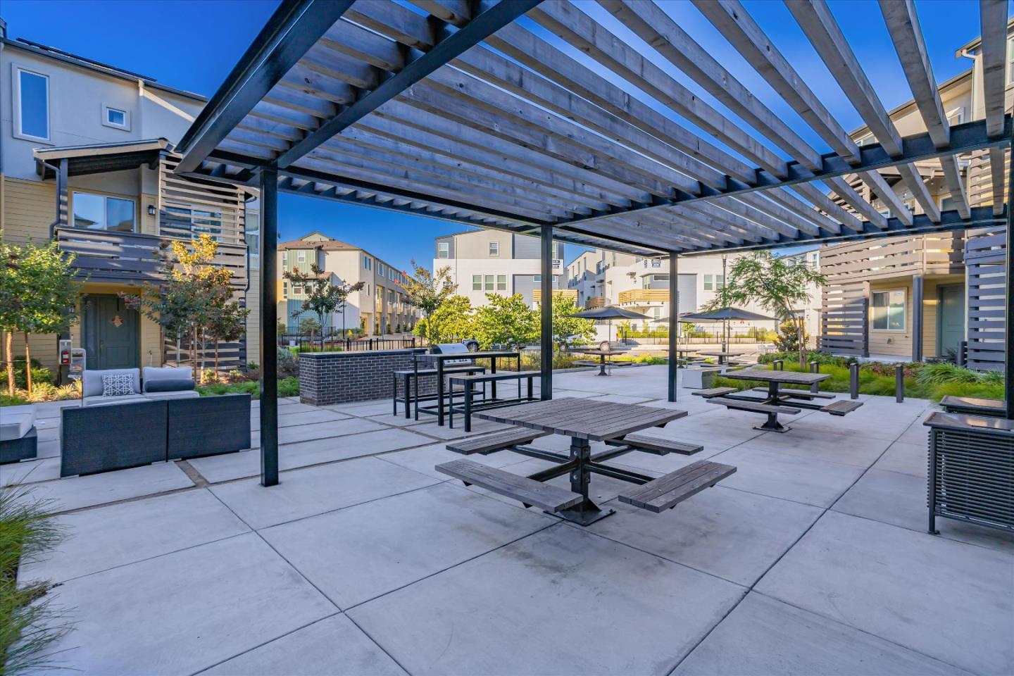 1899 Joshua Tree CIR