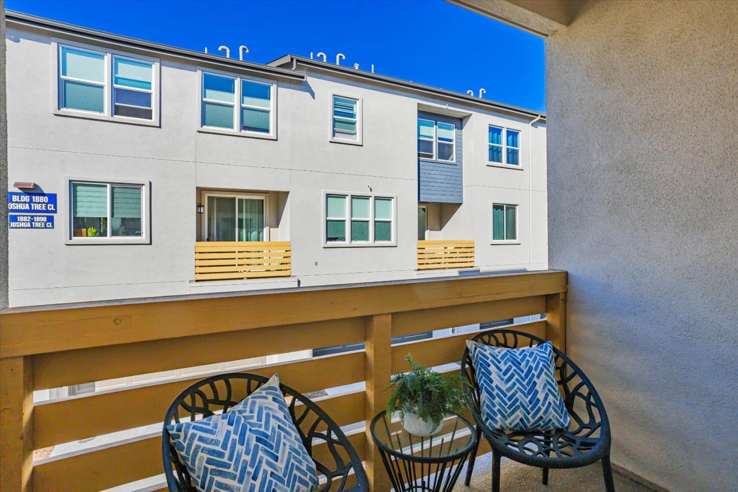 1899 Joshua Tree CIR