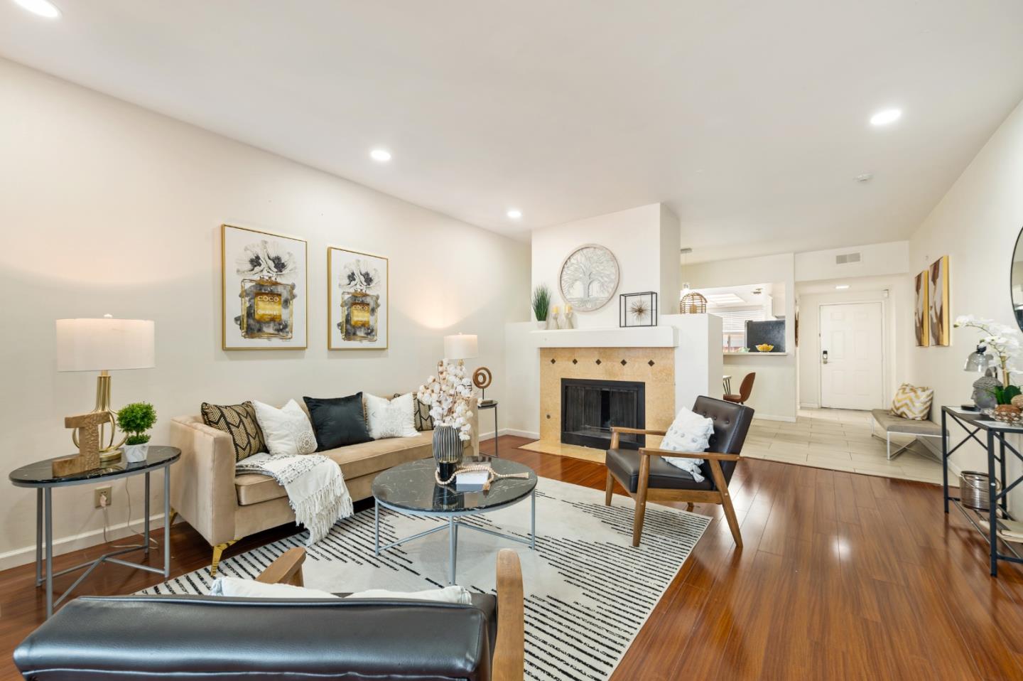6472 Buena Vista DR A