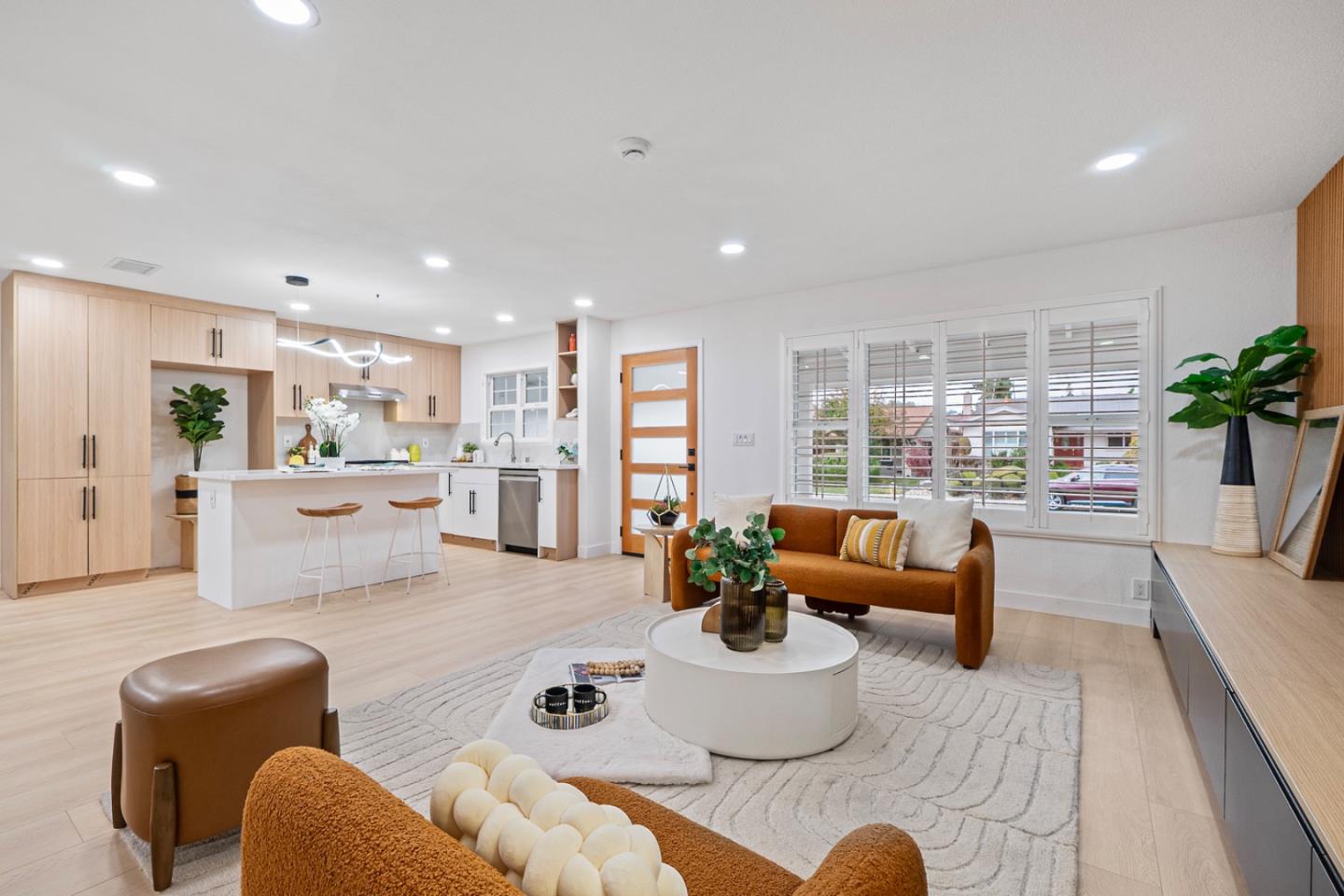 3368 Cavendish DR