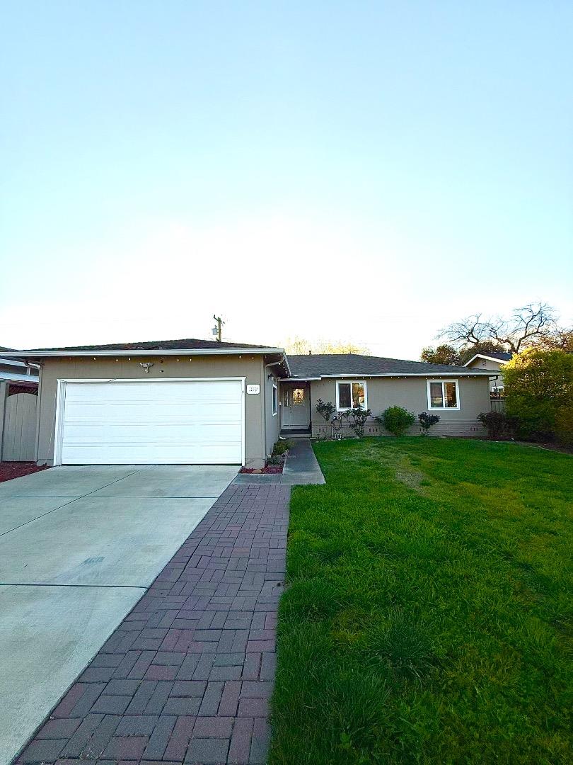 1199 Topaz AVE