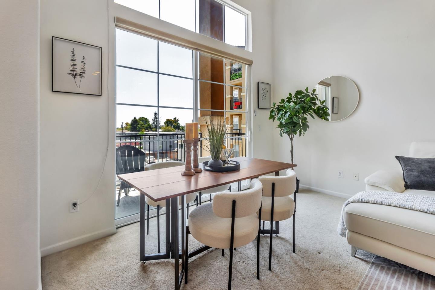 88 North Jackson Avenue 322