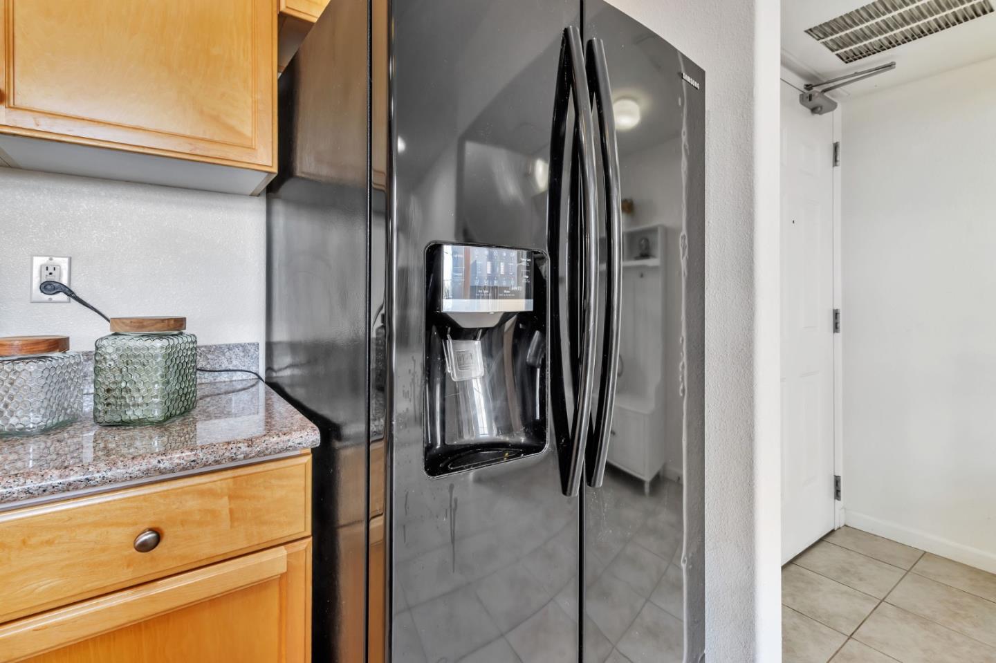 88 North Jackson Avenue 322