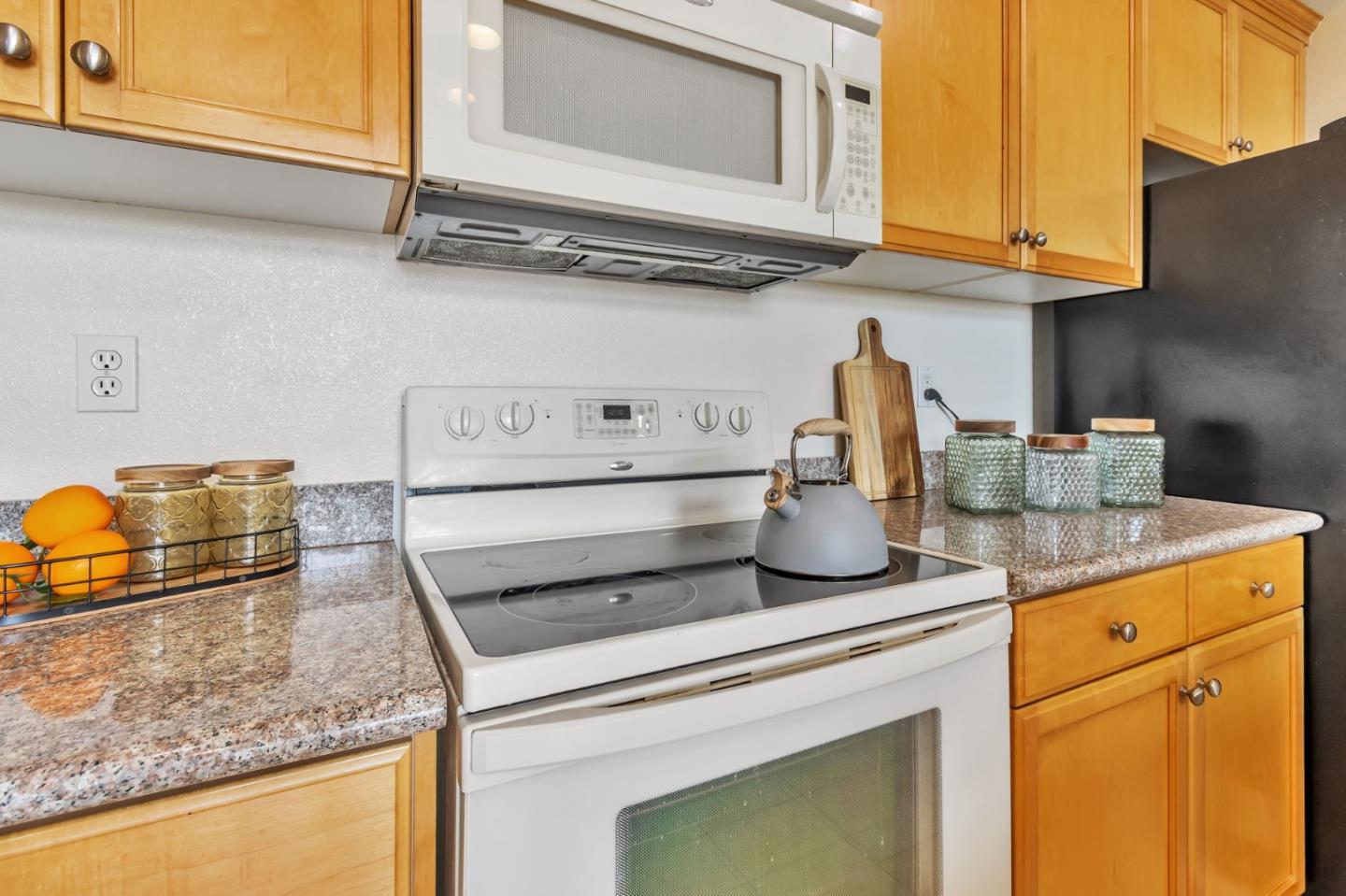 88 North Jackson Avenue 322