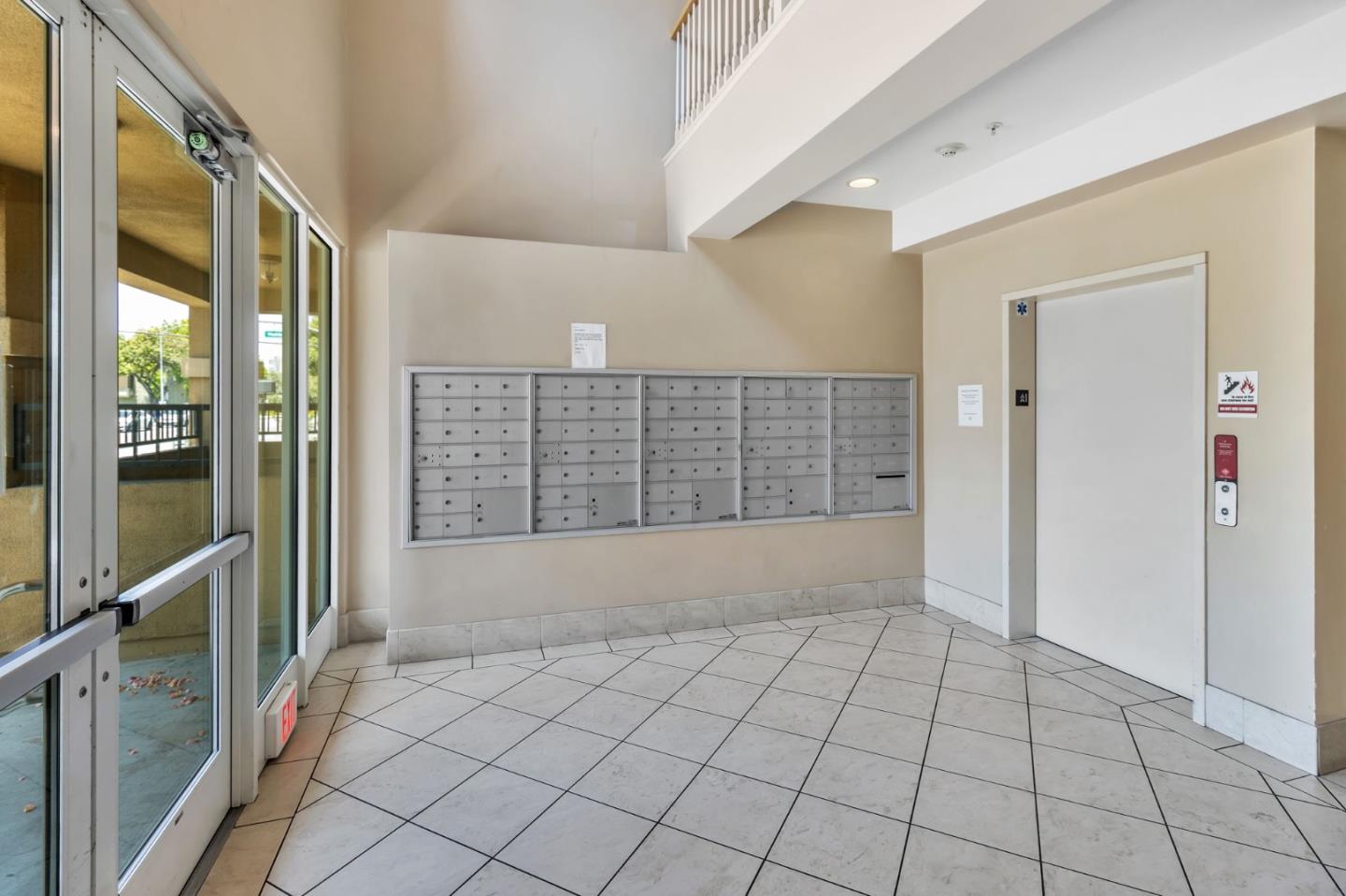 88 North Jackson Avenue 322