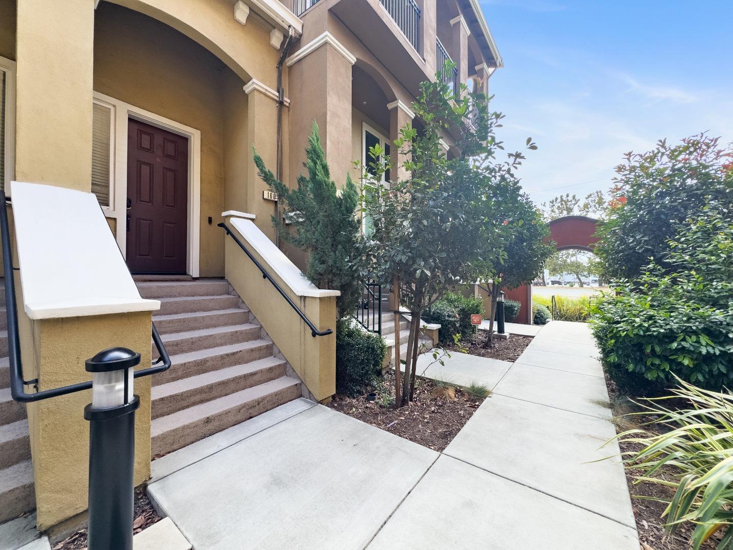 160 Currlin Circle