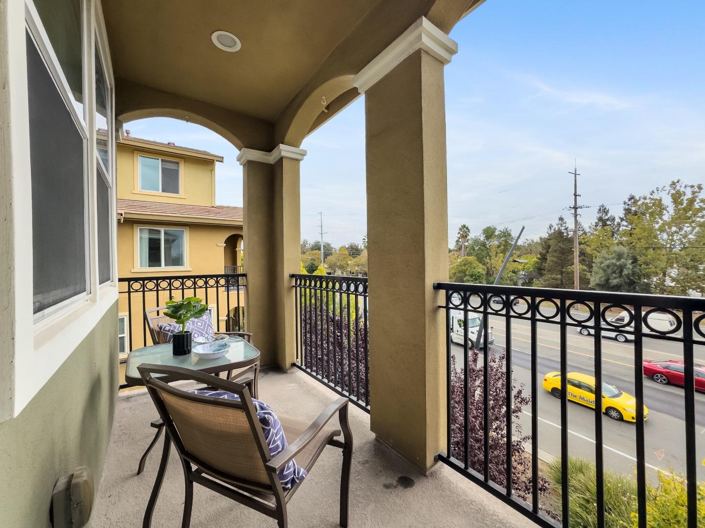 160 Currlin Circle