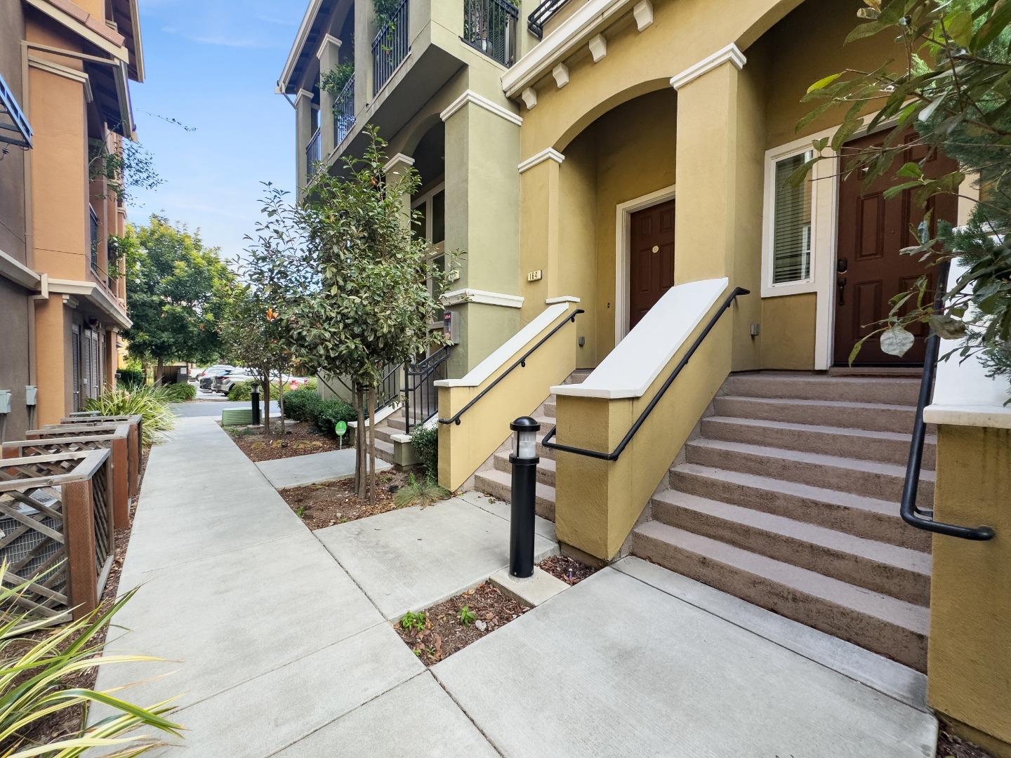 160 Currlin Circle