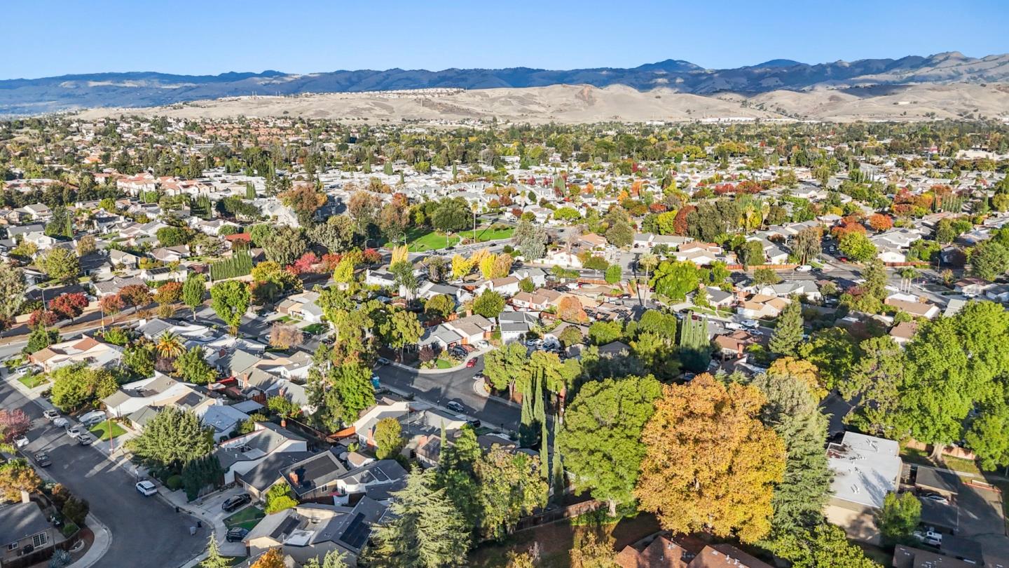 5393 Palm Grove Court