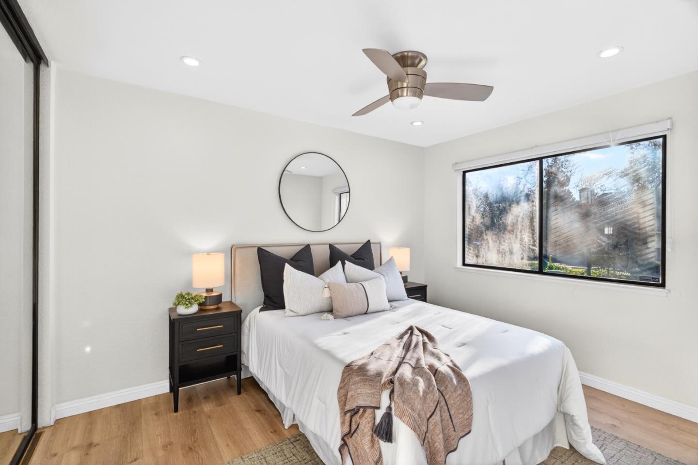 286 Hackamore Common