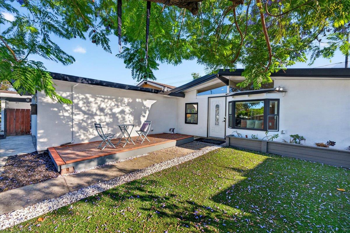 854 Lakewood Drive