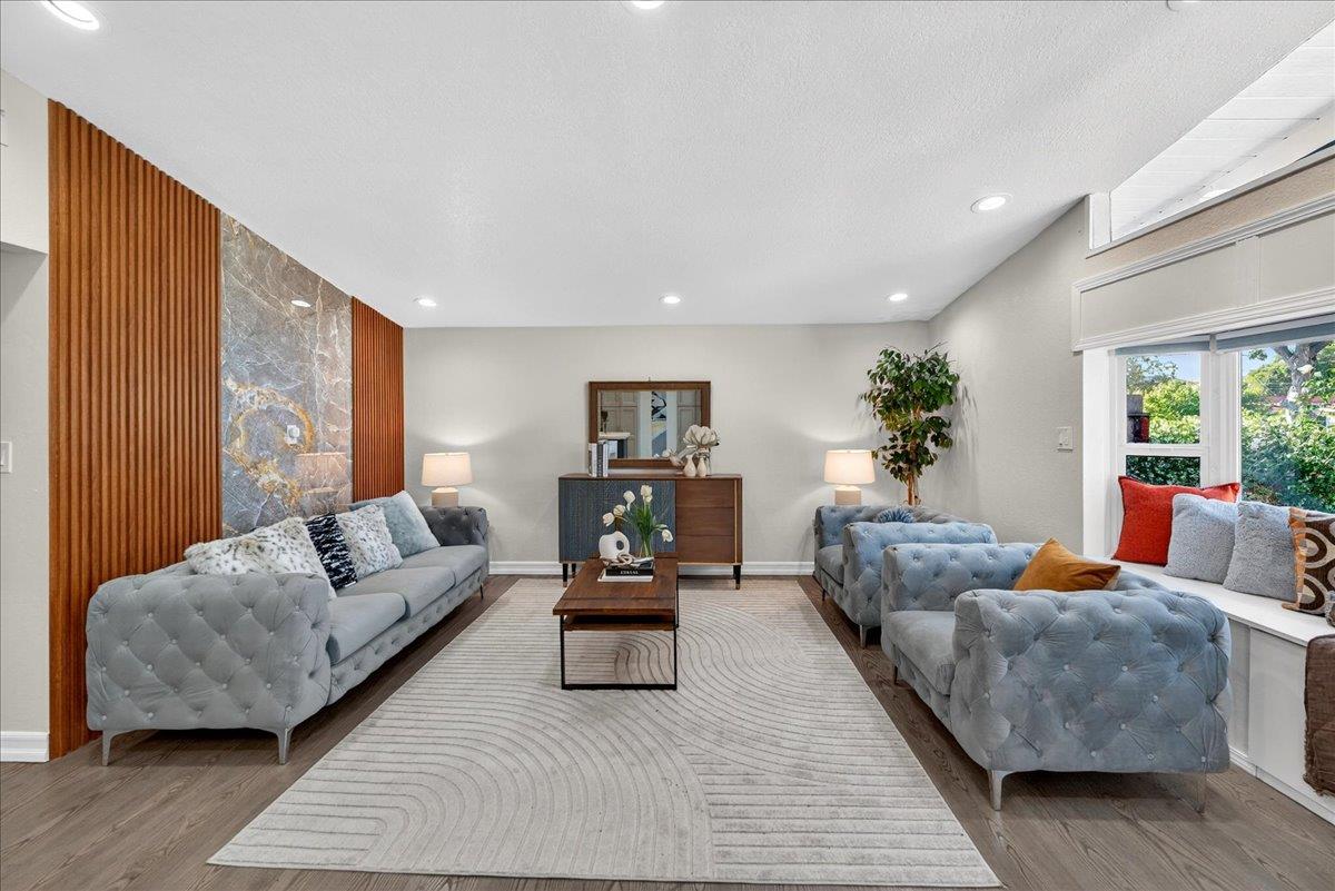 854 Lakewood Drive