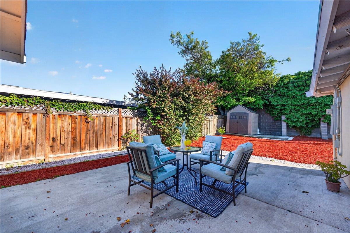 854 Lakewood Drive