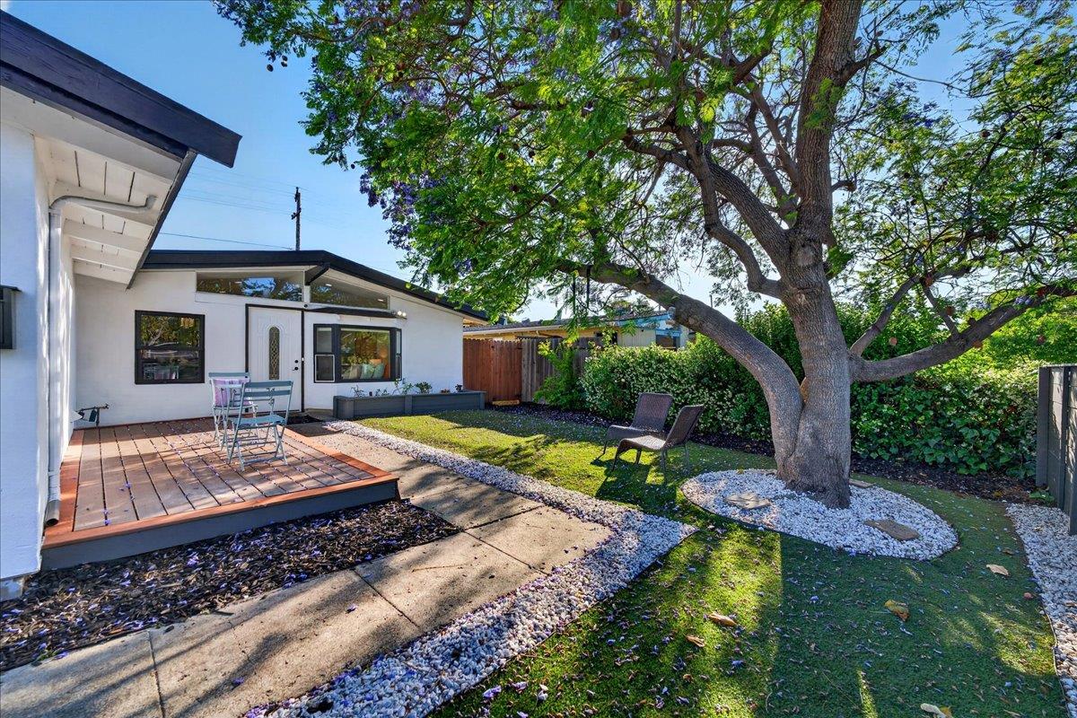 854 Lakewood Drive