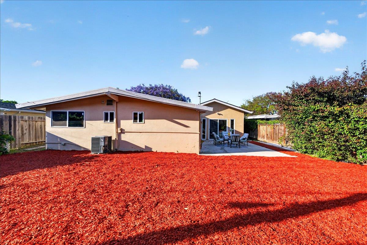 854 Lakewood Drive