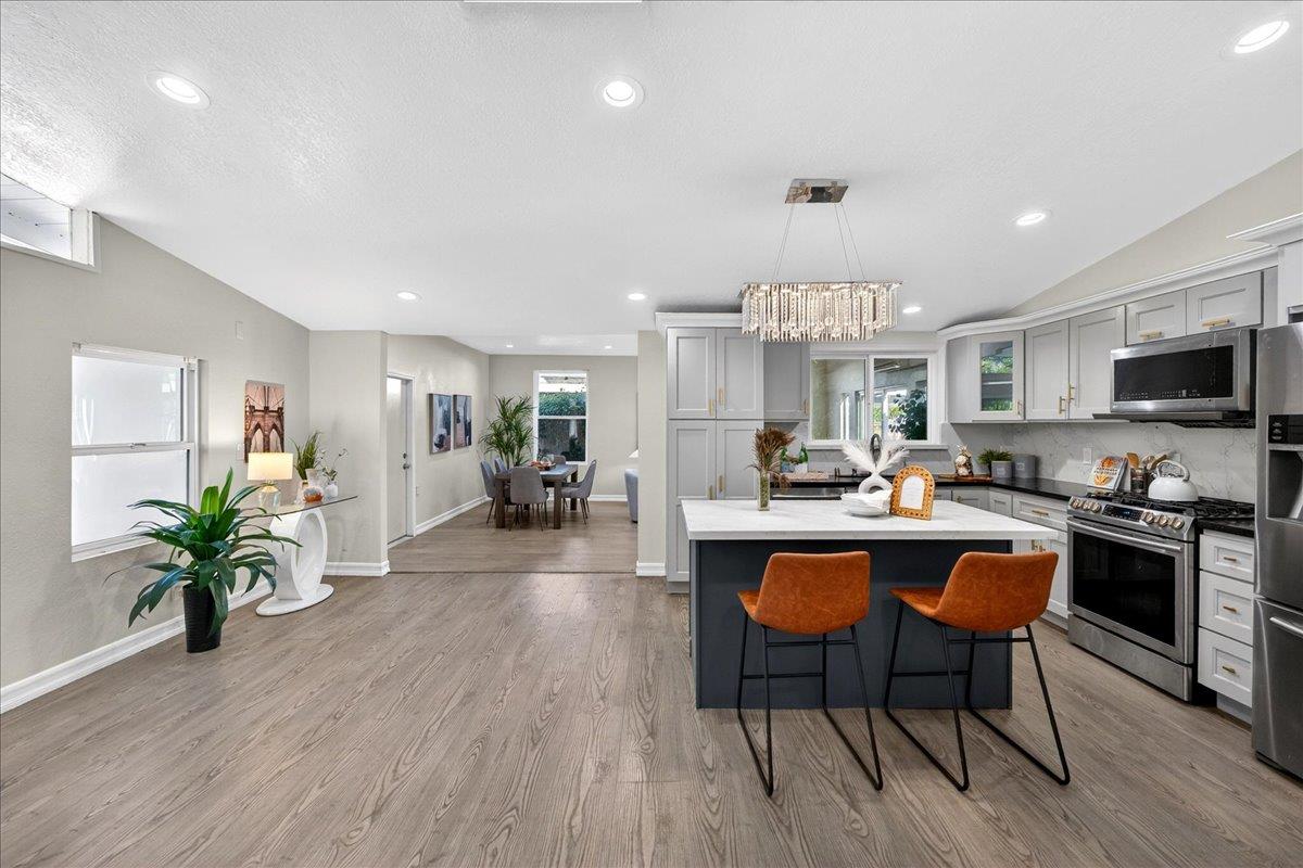 854 Lakewood Drive