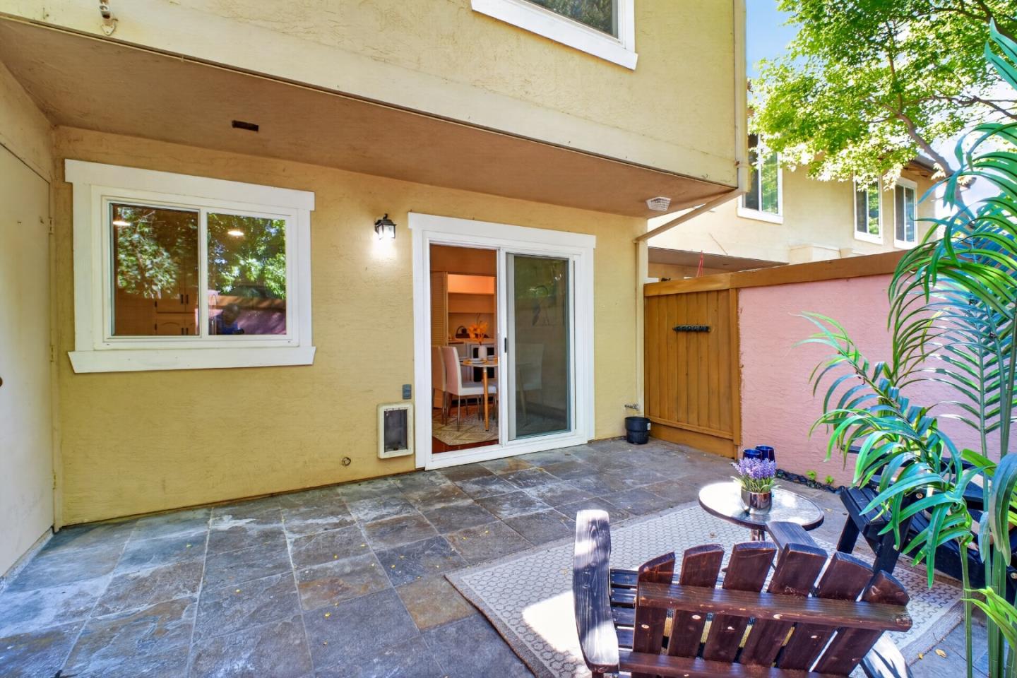4428 Del Valle Parkway