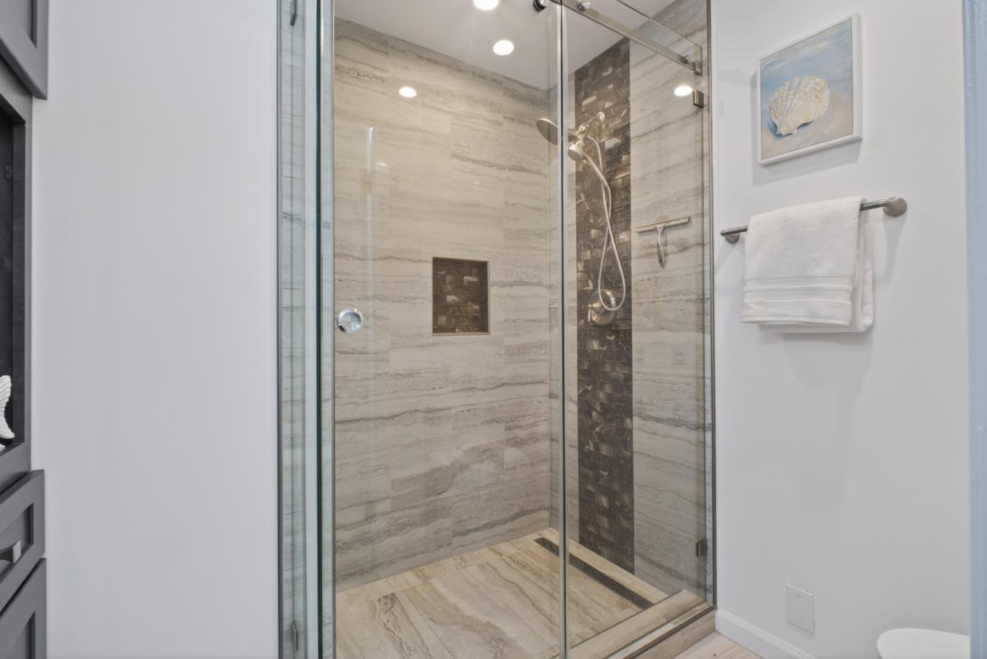 4428 Del Valle Parkway