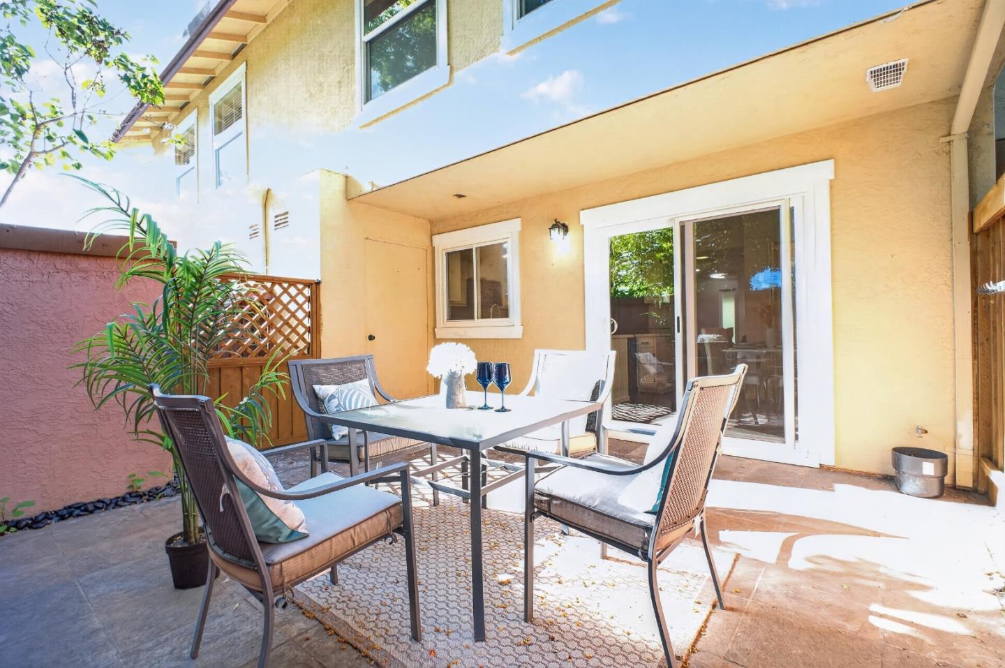 4428 Del Valle Parkway