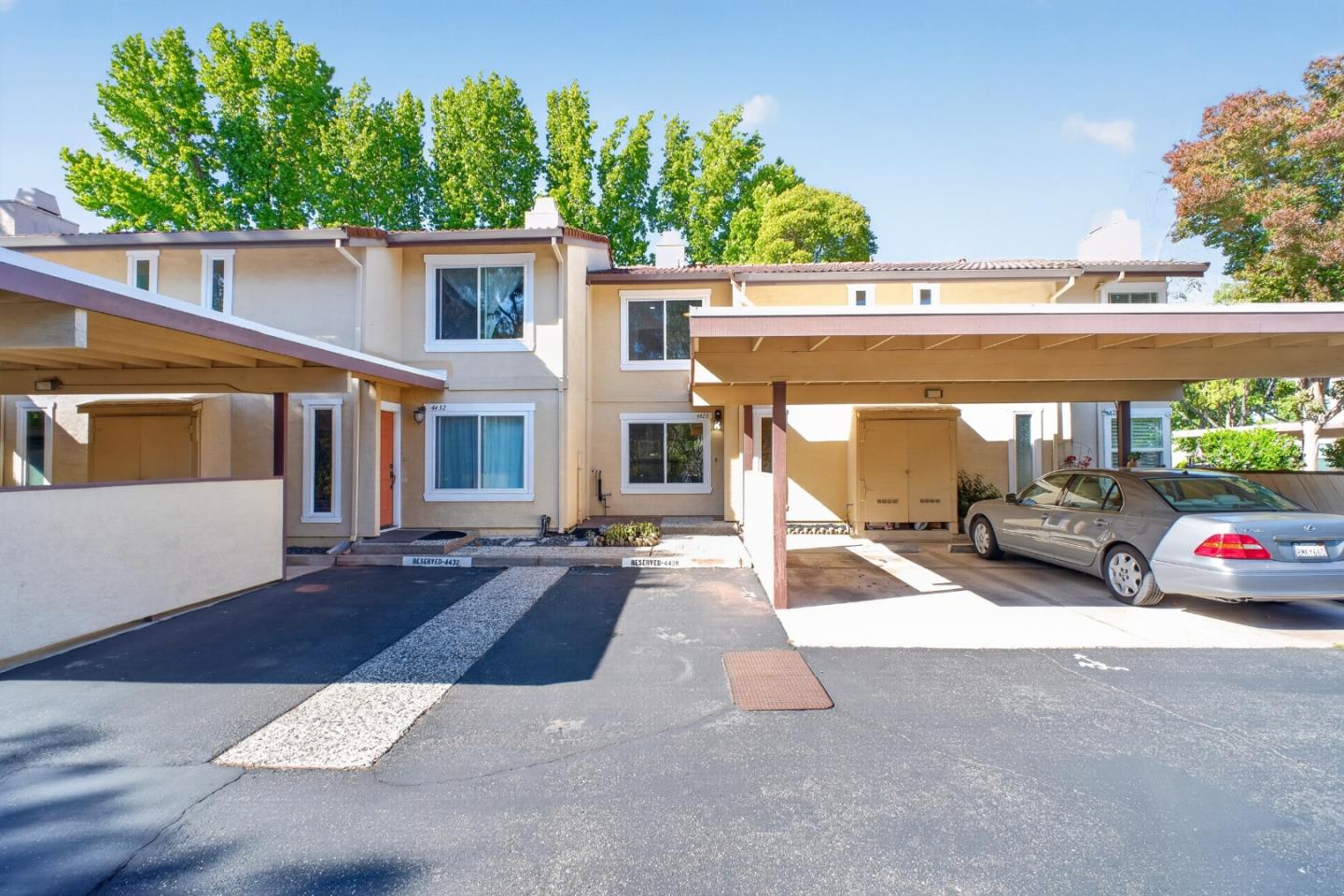 4428 Del Valle Parkway