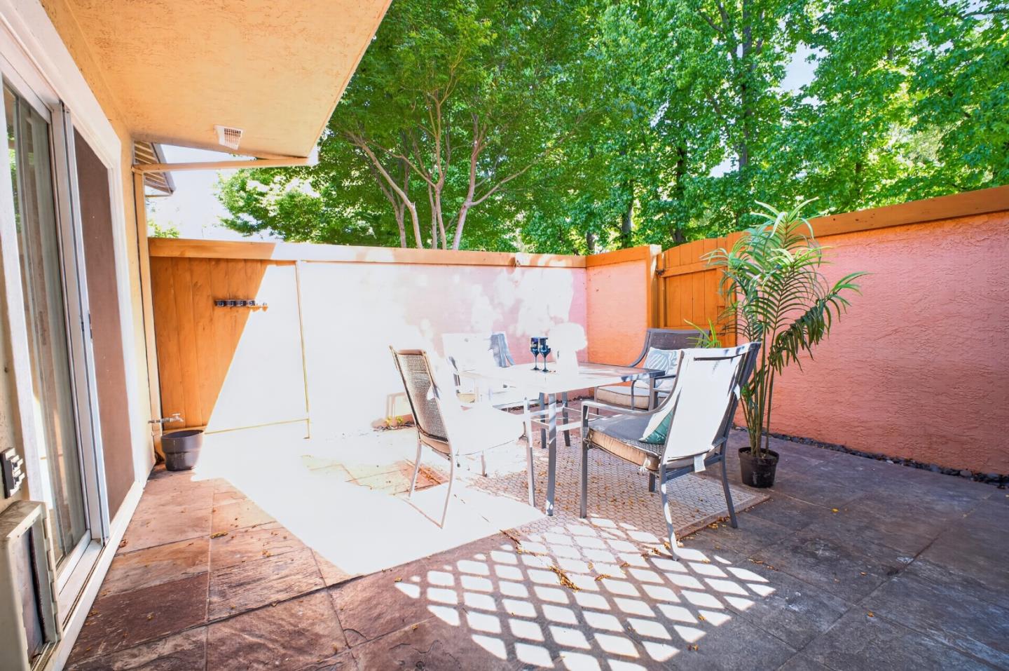 4428 Del Valle Parkway