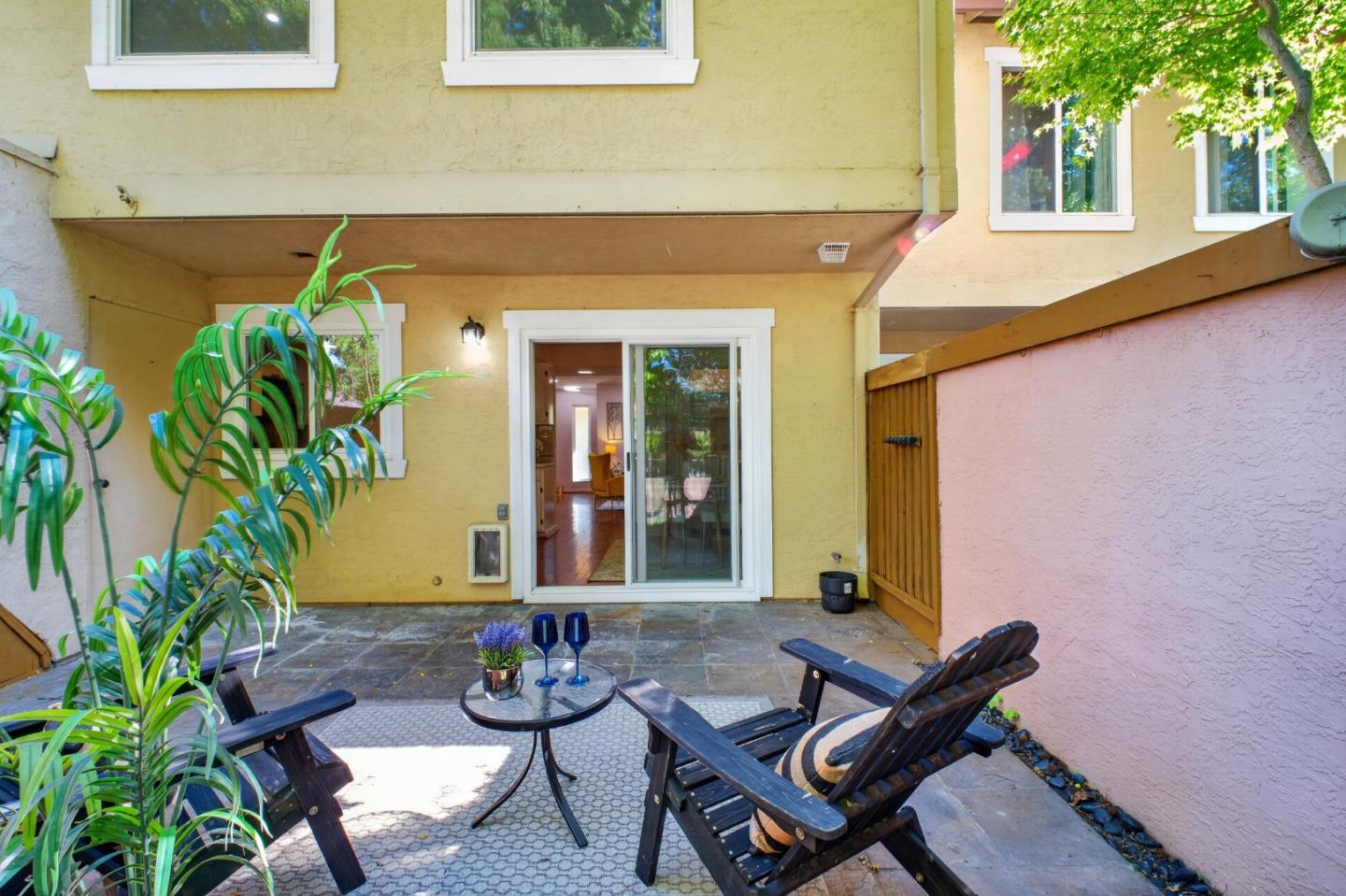 4428 Del Valle Parkway