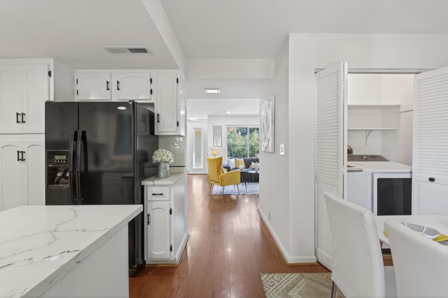 4428 Del Valle Parkway