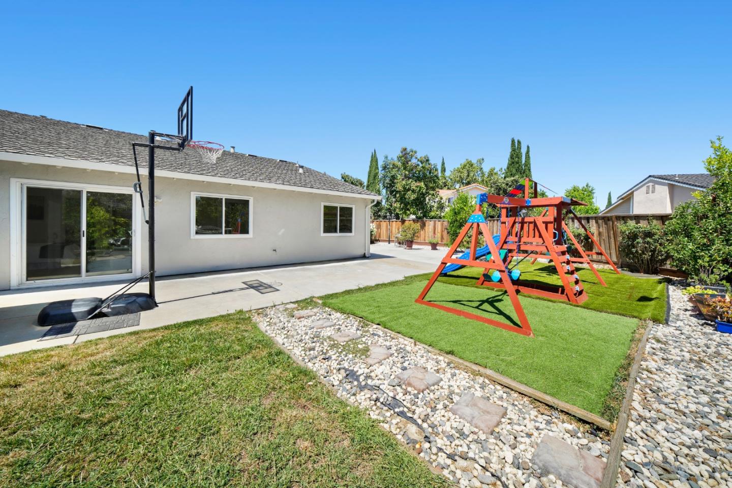 1255 Briarberry CT