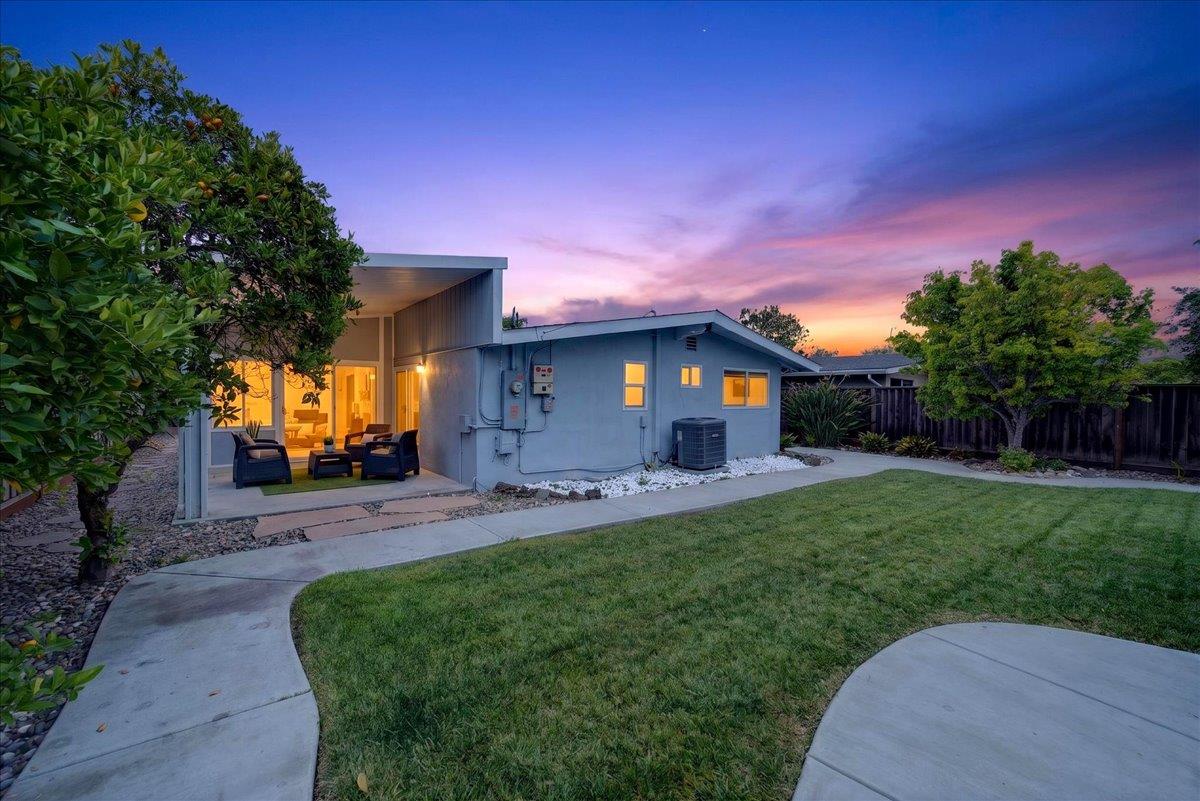 786 Lakewood Drive