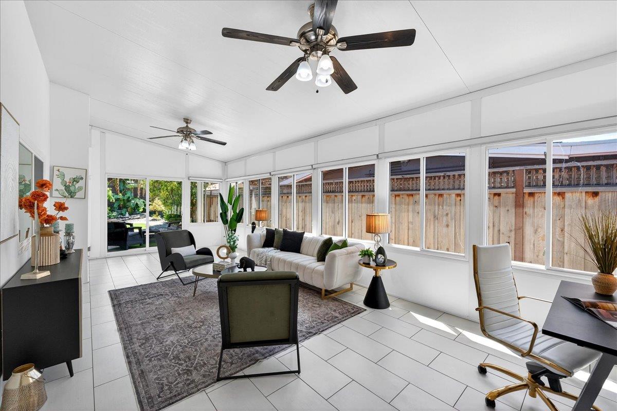 786 Lakewood Drive