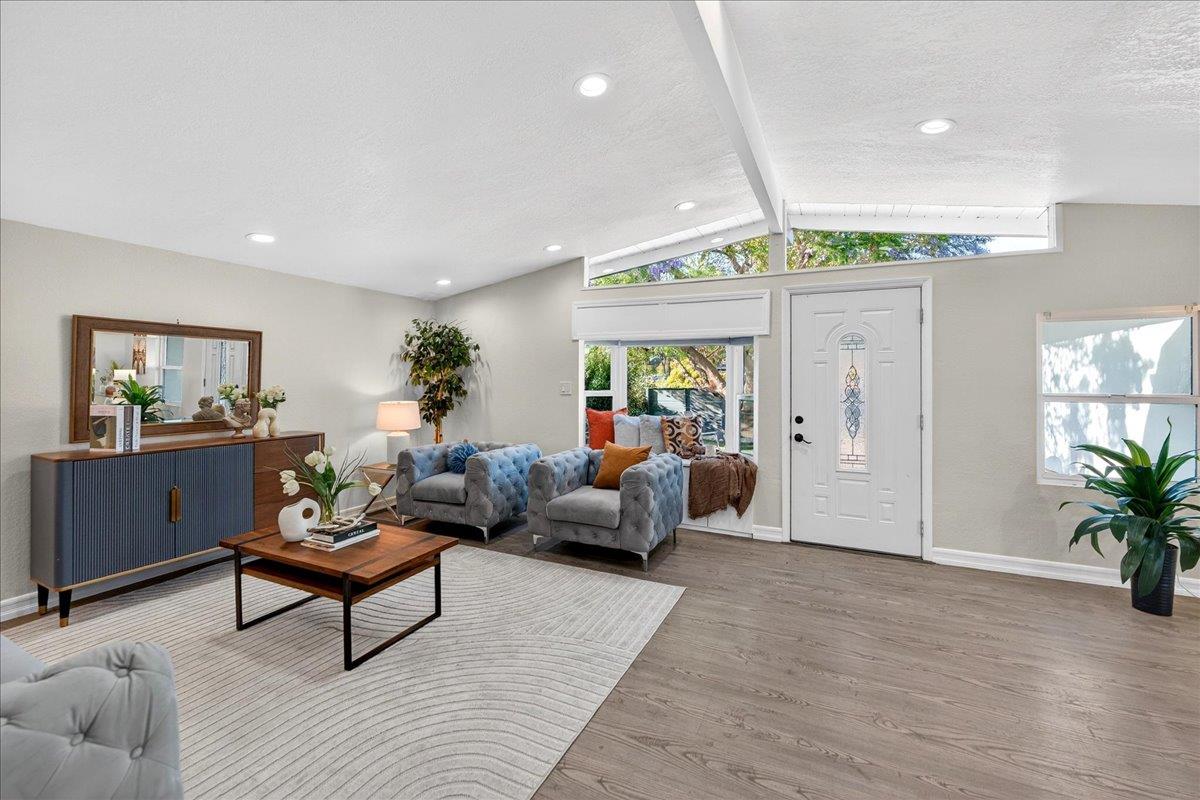 854 Lakewood Drive