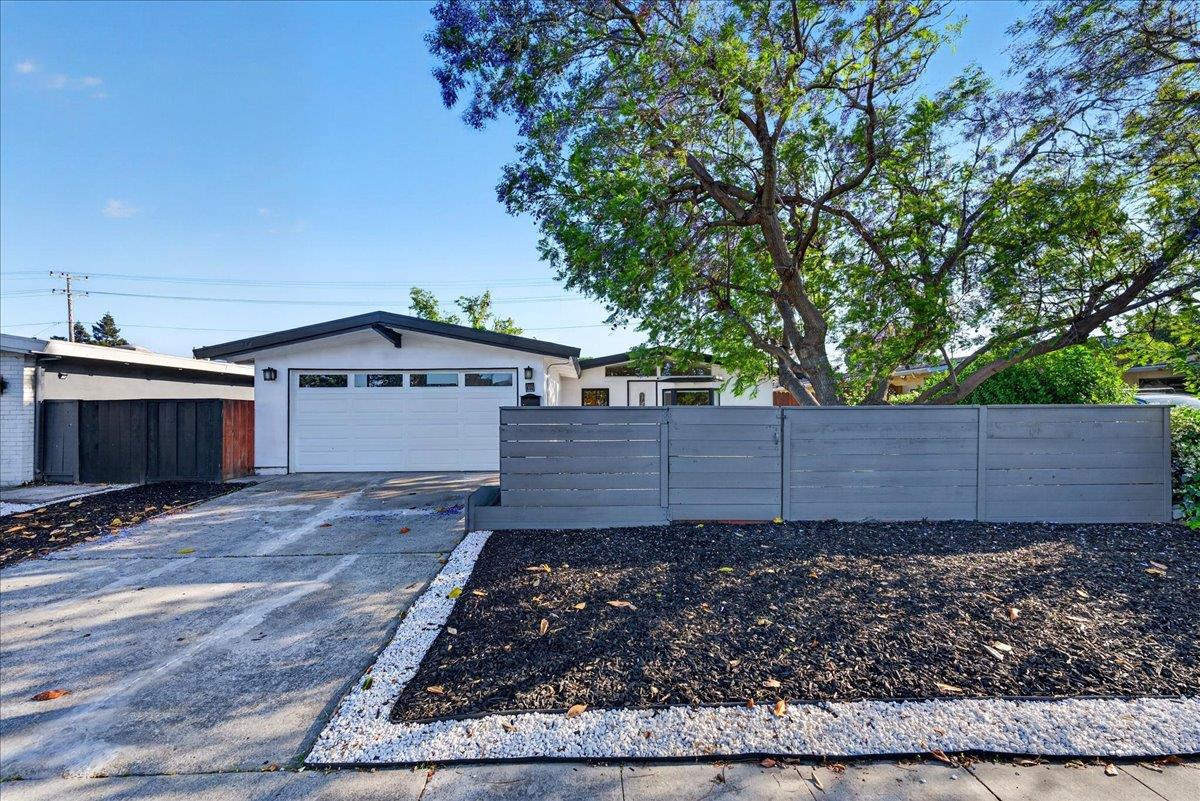 854 Lakewood Drive