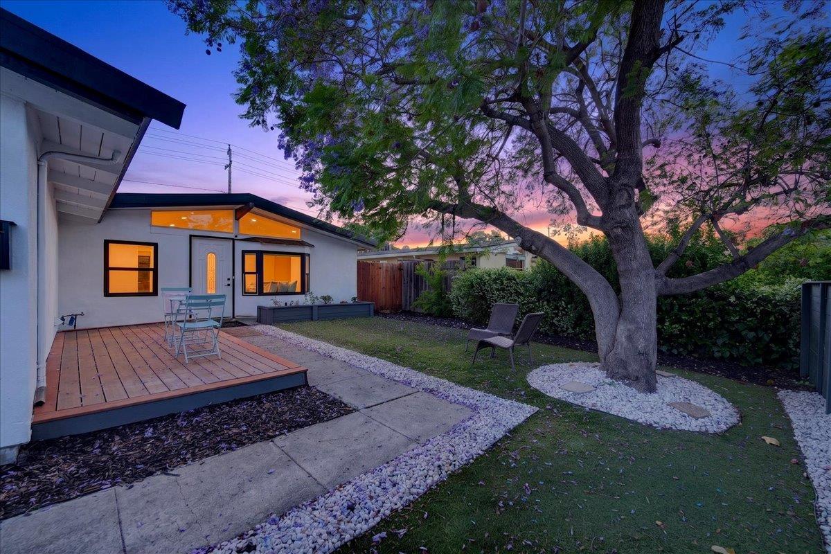 854 Lakewood Drive