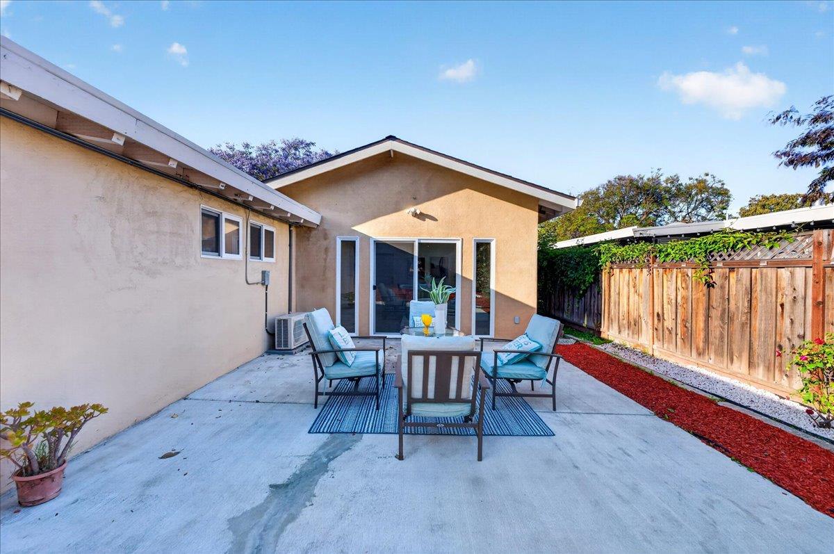 854 Lakewood Drive