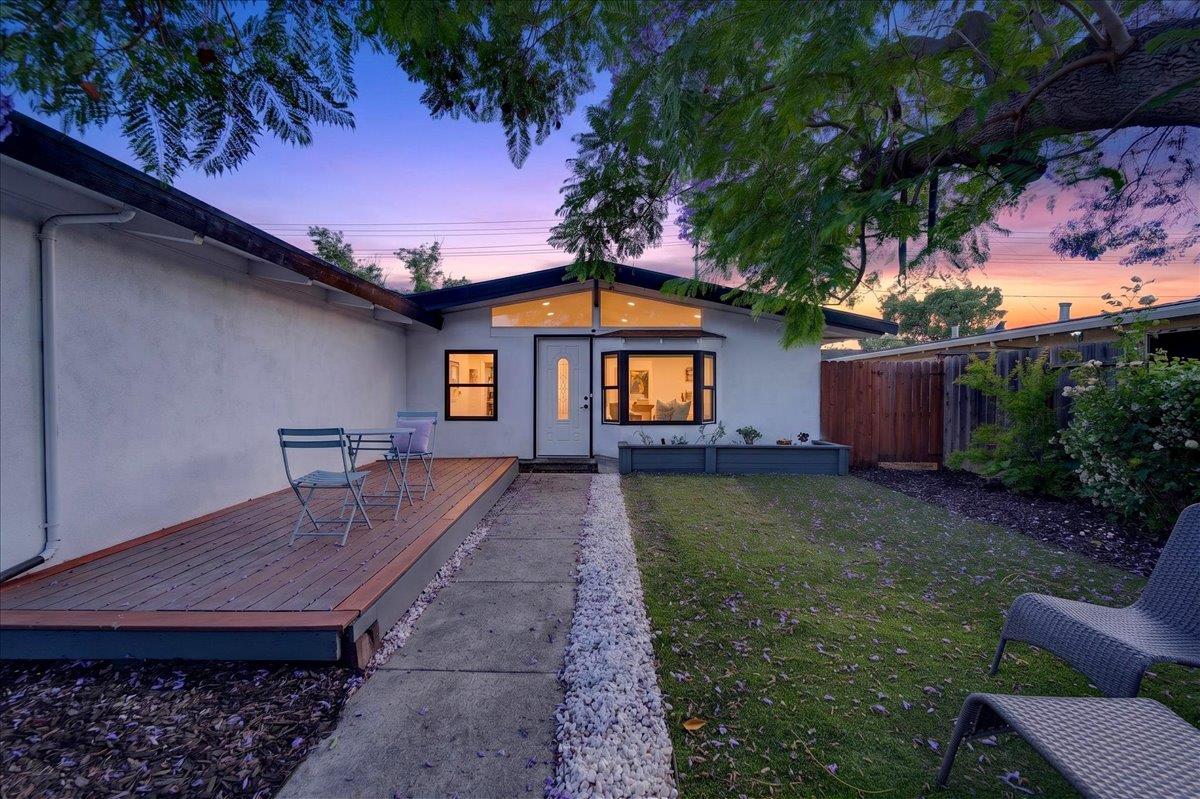 854 Lakewood Drive