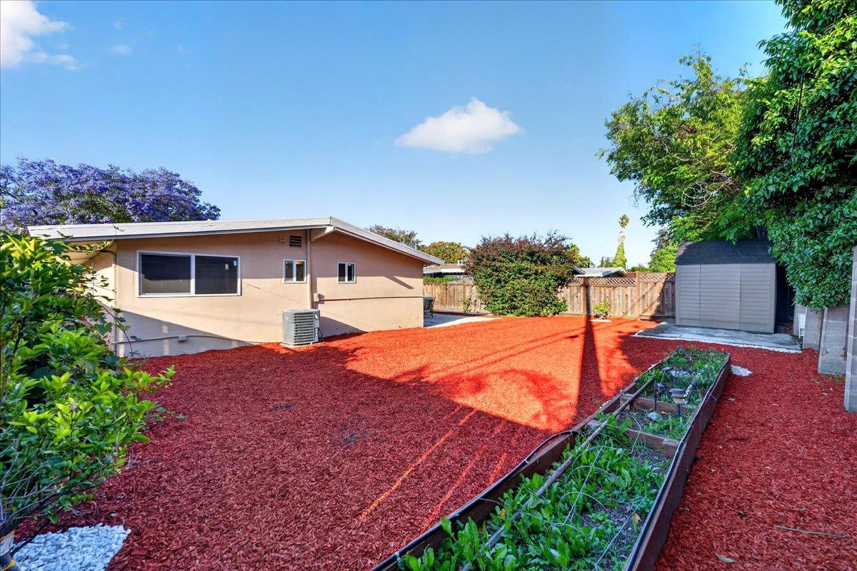 854 Lakewood Drive