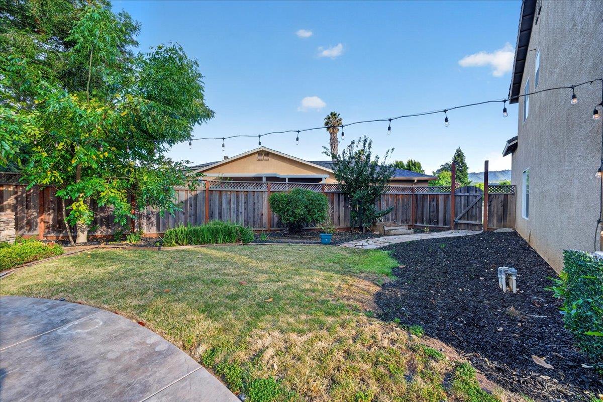 1301 Peregrine DR