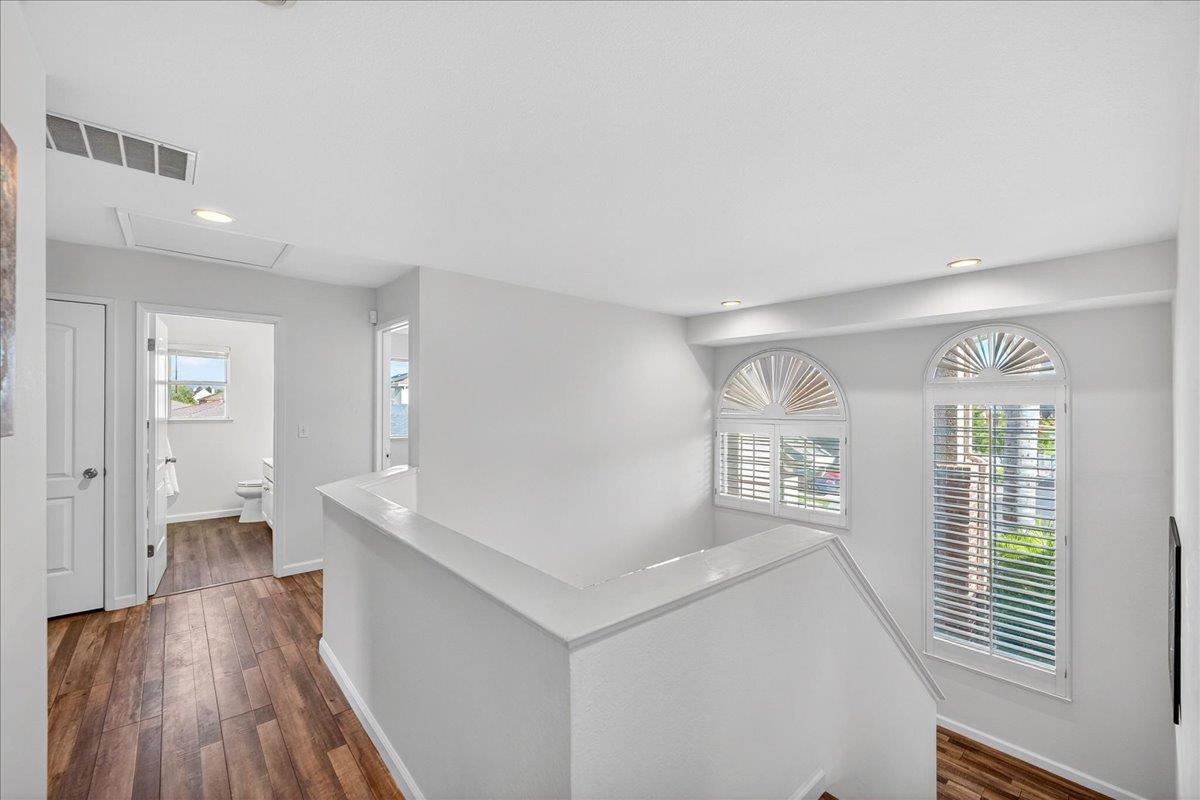 1301 Peregrine DR