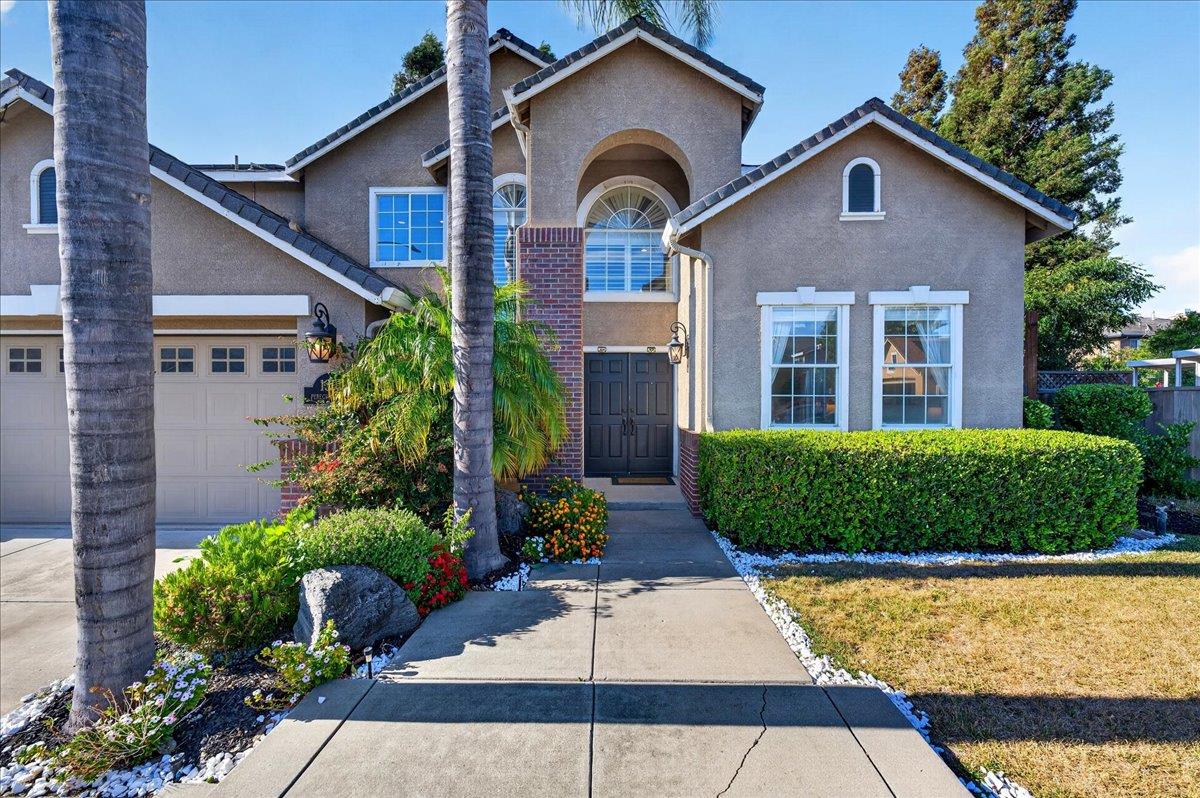 1301 Peregrine DR