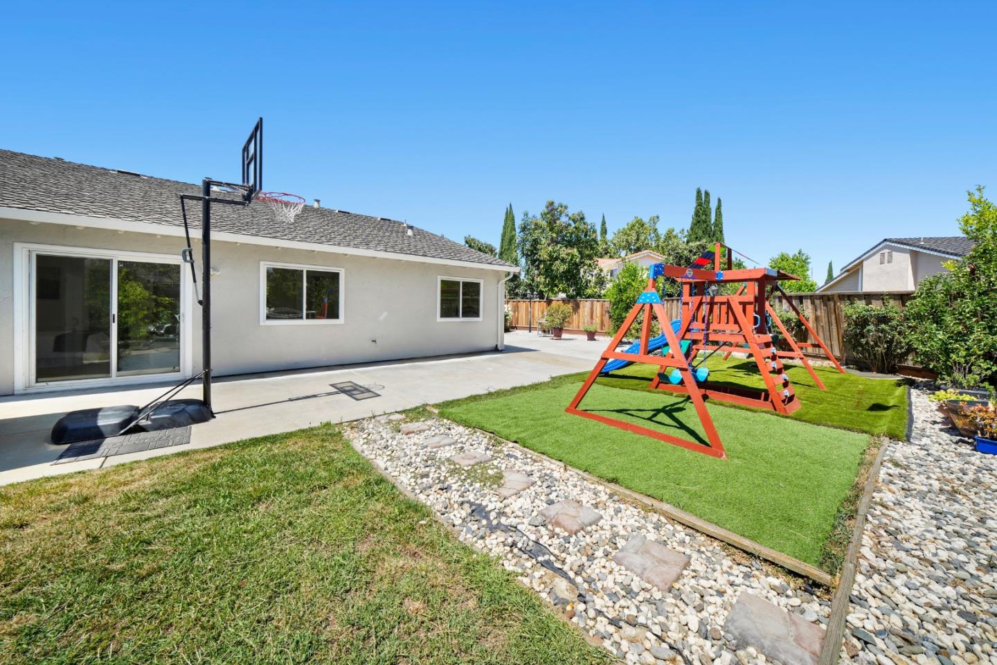 1255 Briarberry CT