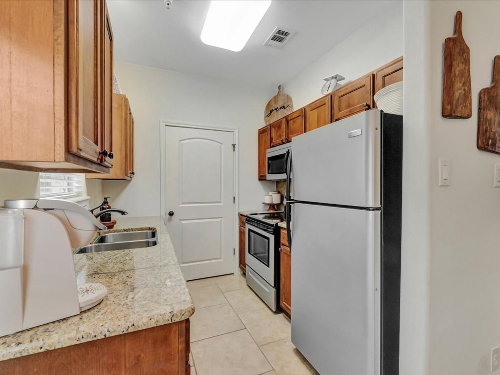 222 Parrott Dr. #111