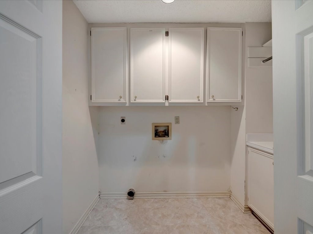637 Park Place