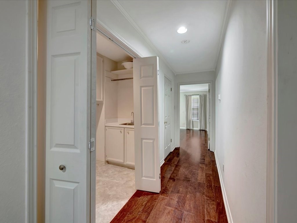 637 Park Place