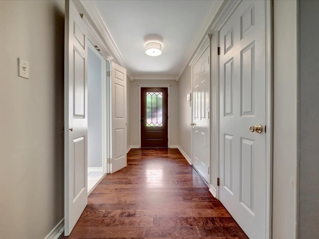 637 Park Place