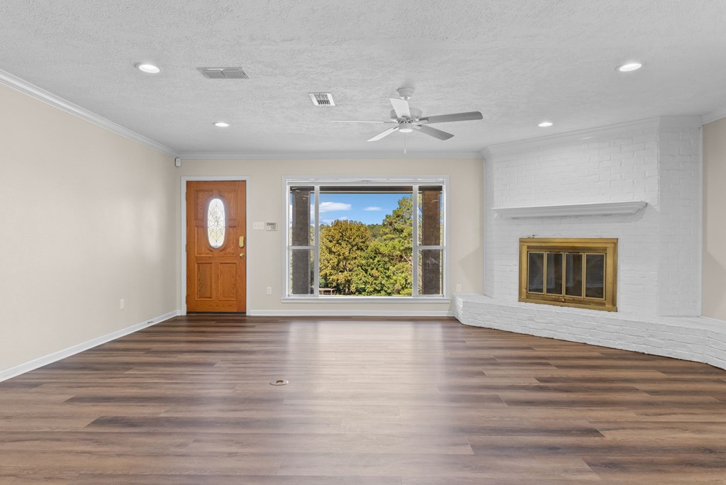 5076 State Highway 21 W