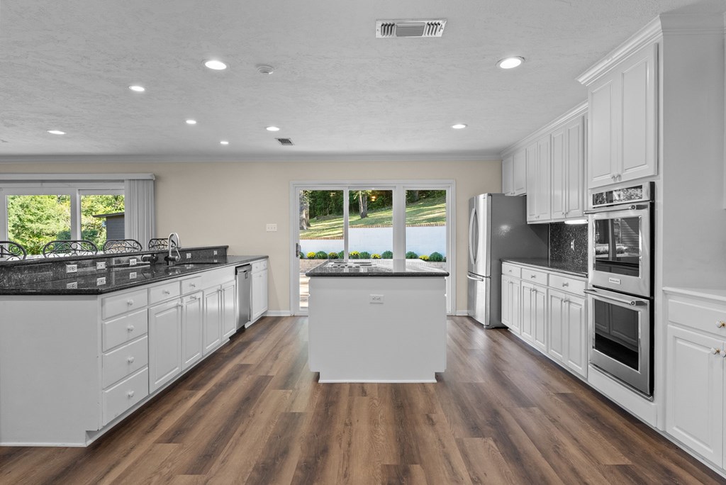 5076 State Highway 21 W