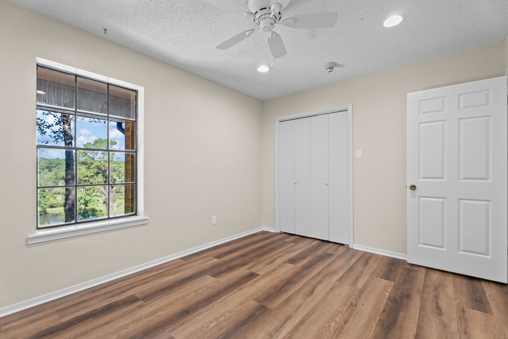 5076 State Highway 21 W