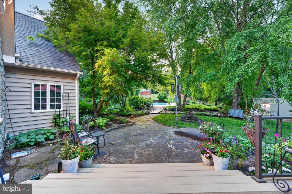 129 GREAT OAK DRIVE