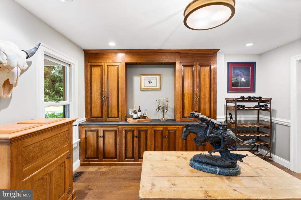 129 GREAT OAK DRIVE